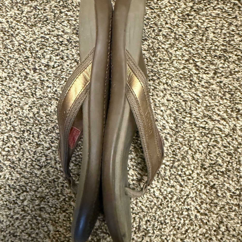 Vionic Tide II Toe Post Sandals Women’s Size 7 Thong Gold Tone Straps Thong - Picture 5 of 8